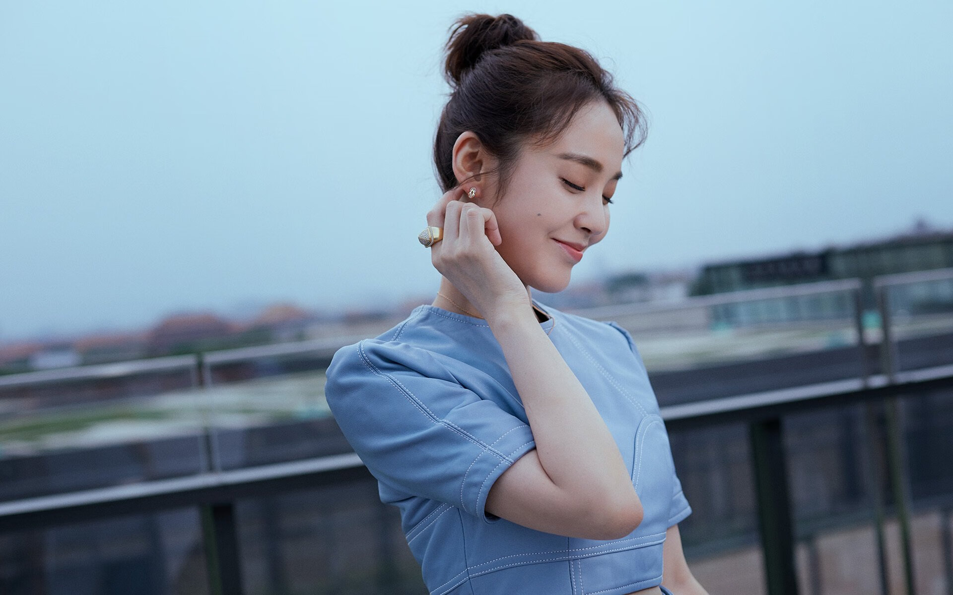 赛季中期总结会议召开教练组提出攻防两端需同步提升